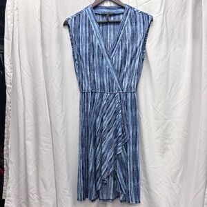 BCBGMaxAzria Blue Patterned Midi Dress